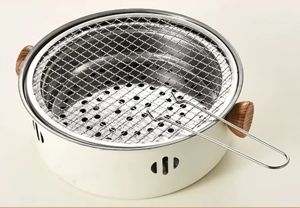 BrasaBox – Mini Churrasqueira a Carvão Portátil