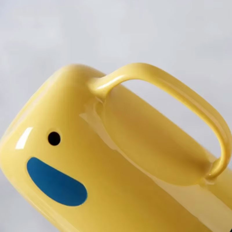 CupFante – Kit Portátil de Escova e Creme Dental com Copo em Formato de Elefante